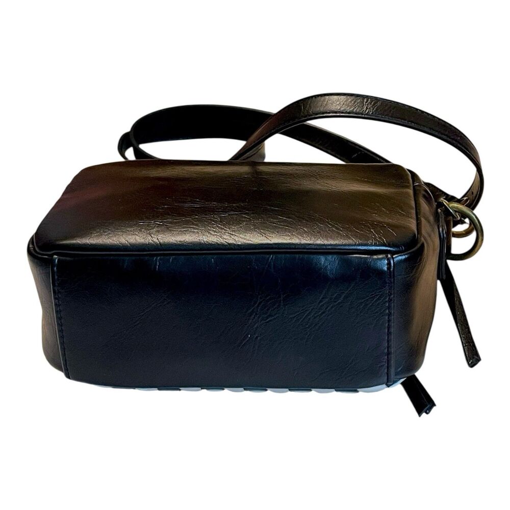 Universal Thread Checkered Camera Crossbody Bag - image 4